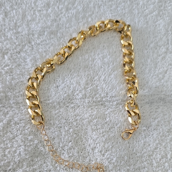 Elegant Gold Chain Bracelet - Picture 1 of 2